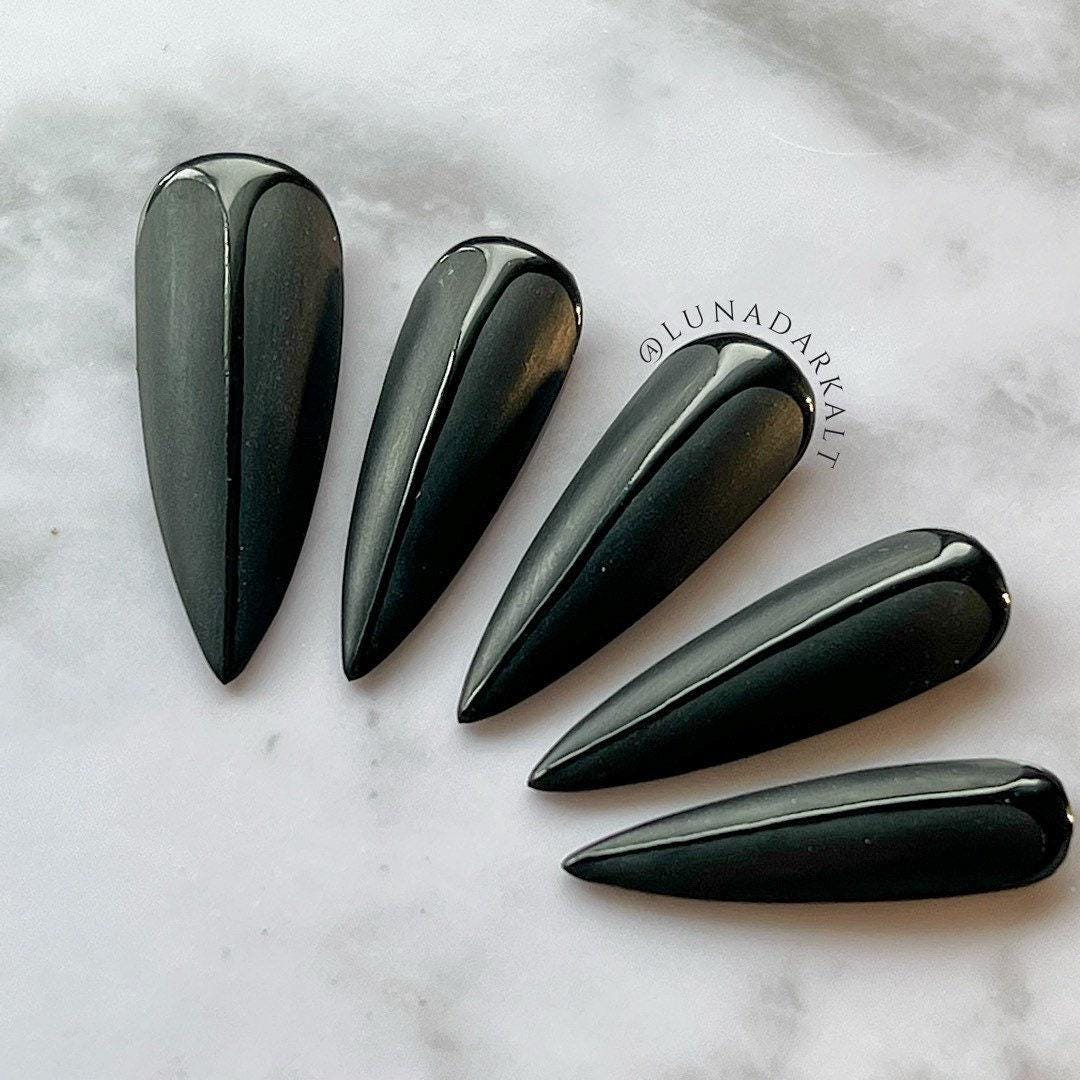 Black on Black: Widow