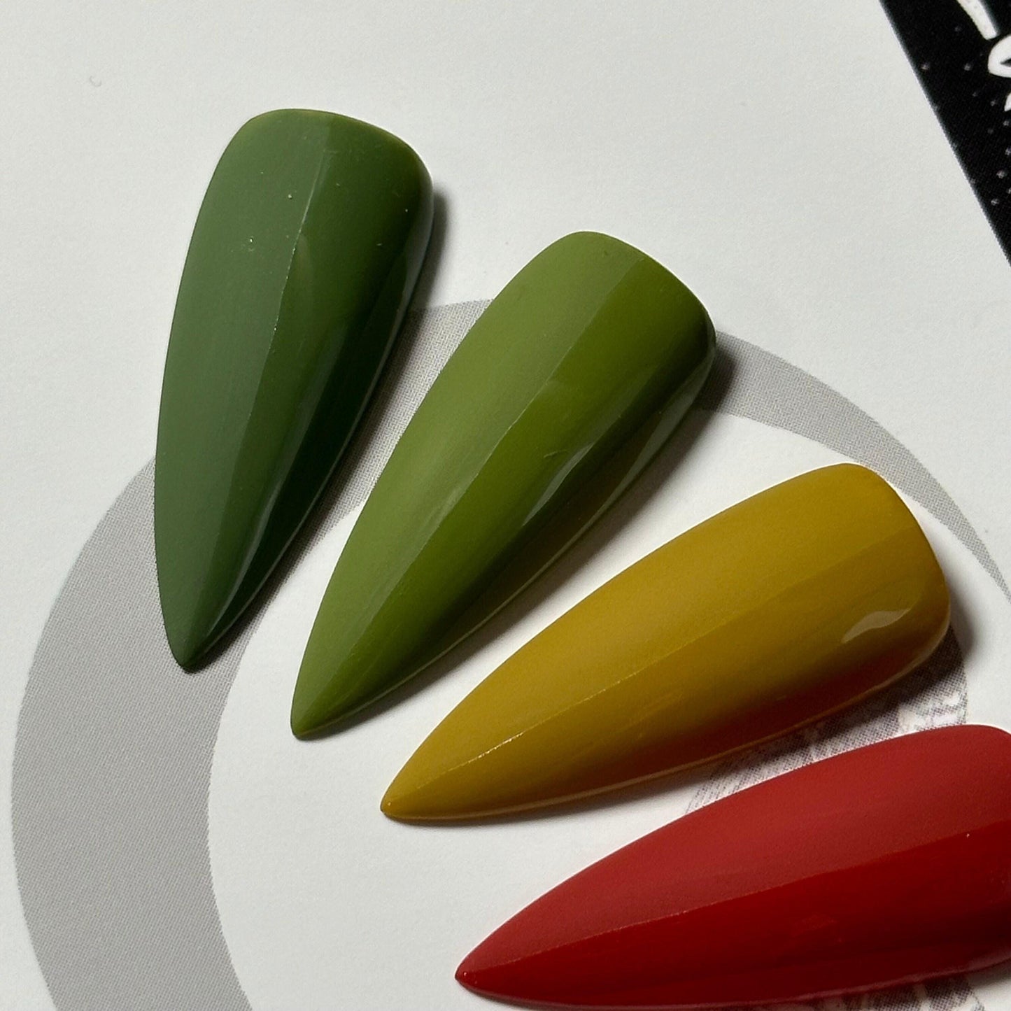 Fallin for Autumn, Orange Red and Green, Single Color Fall Press On Nails, Basic Nails, Gothic Nails, Witchy Nails, Reusable False Nails