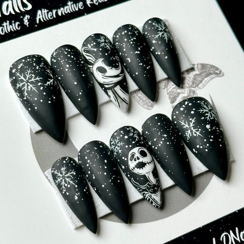 Gothic Christmas Nails