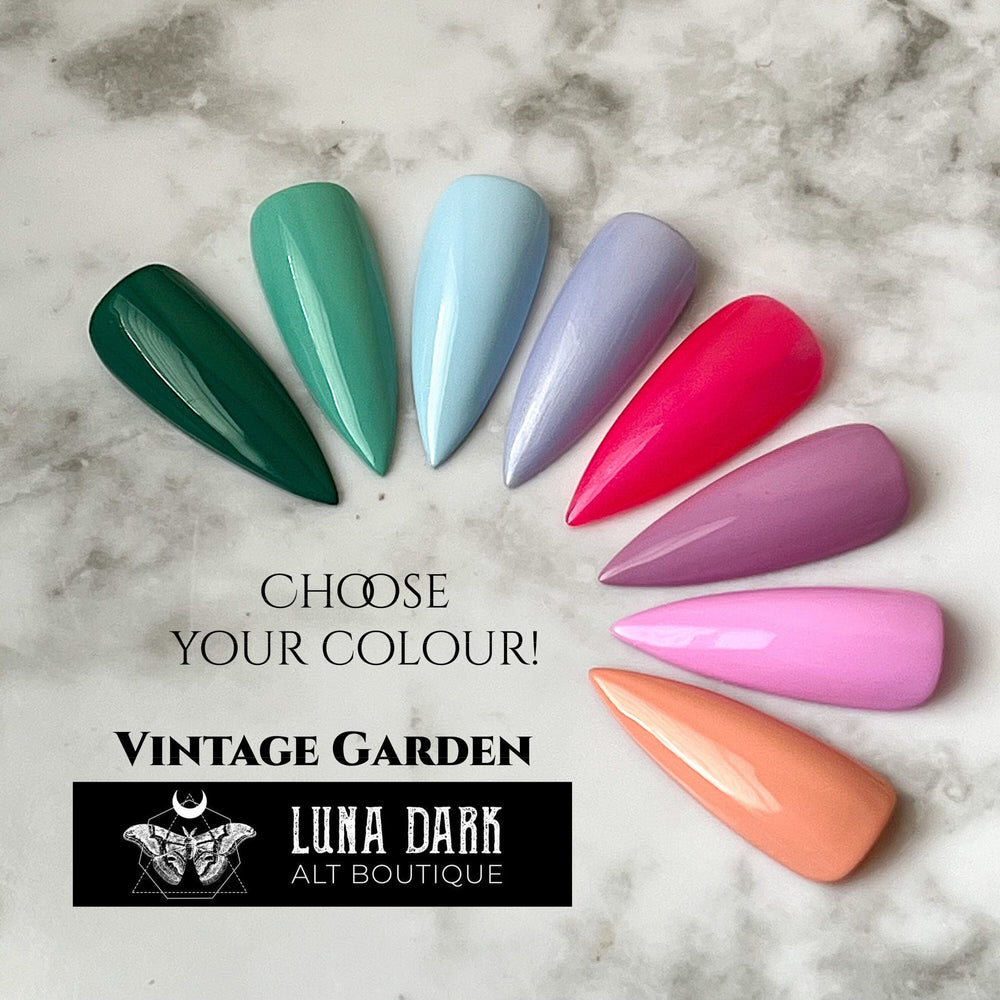 
                      
                        Vintage Garden Collection
                      
                    