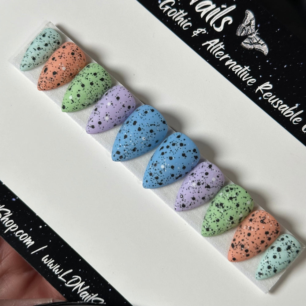 
                      
                        Speckled Eggies Nails
                      
                    