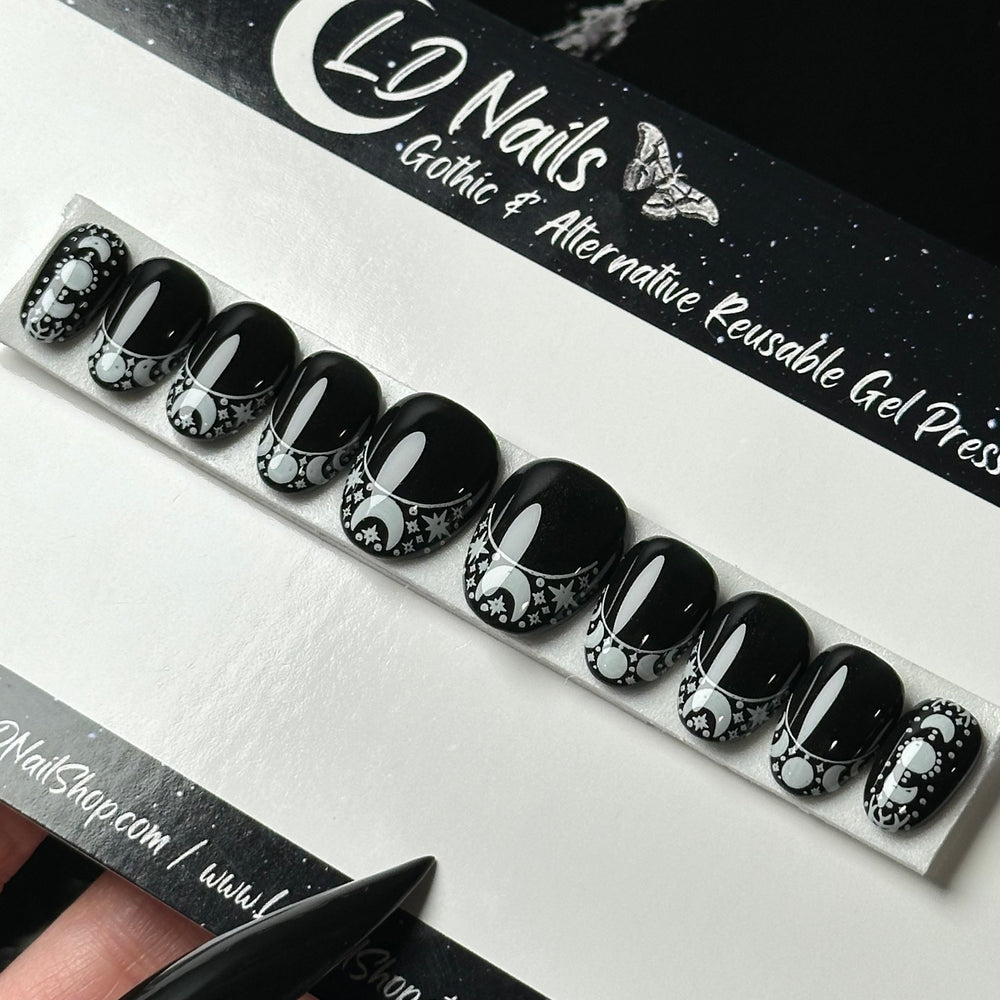 Black Witchy Moon Phase Press On Nails, Gothic Celestial Moon Press Ons, Black and White Moon Nails, Reusable False Nails, Glue on Nails