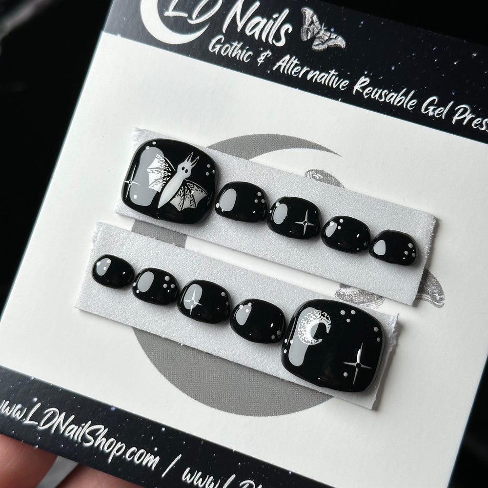 
                      
                        Designed Toe Tips, Toe Press Ons, Vacation Nails, Gothic Pedicure, Goth Summer Nails, Witchy Beach Nails, Resuable False Nails
                      
                    