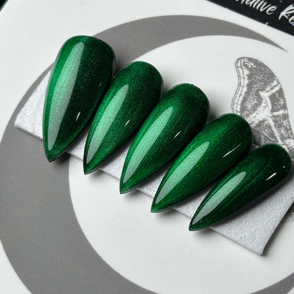 
                      
                        Green Christmas Glass Nails, Xmas Press On Nails, Winter Nails, Gothic Press Ons, Witchy Nails, Reusable False Nails, Alternative Nail
                      
                    