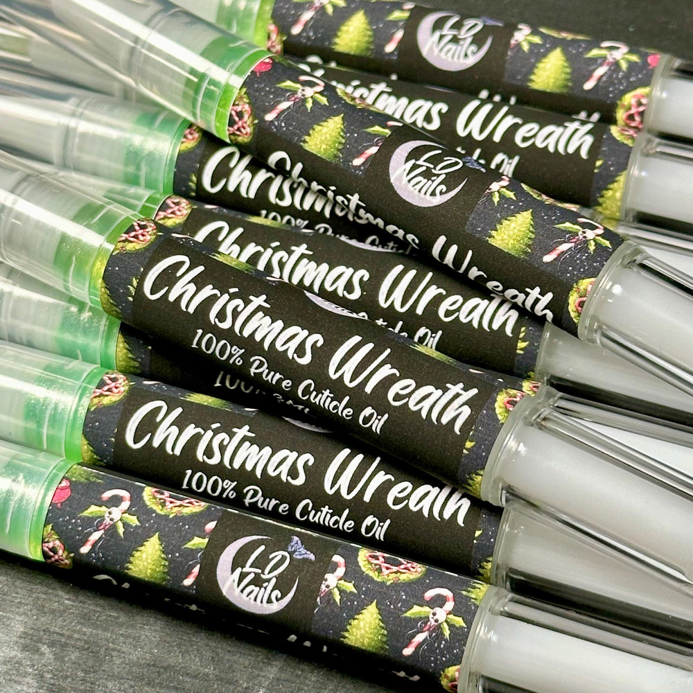 3ML Christmas Wreath Cuticle Oil Pen, Hand and Nail Care, Witchy Oils, Essential Oils, Witchy Gifts, Witchy Nails, Goth Nails, Gothic Gifts