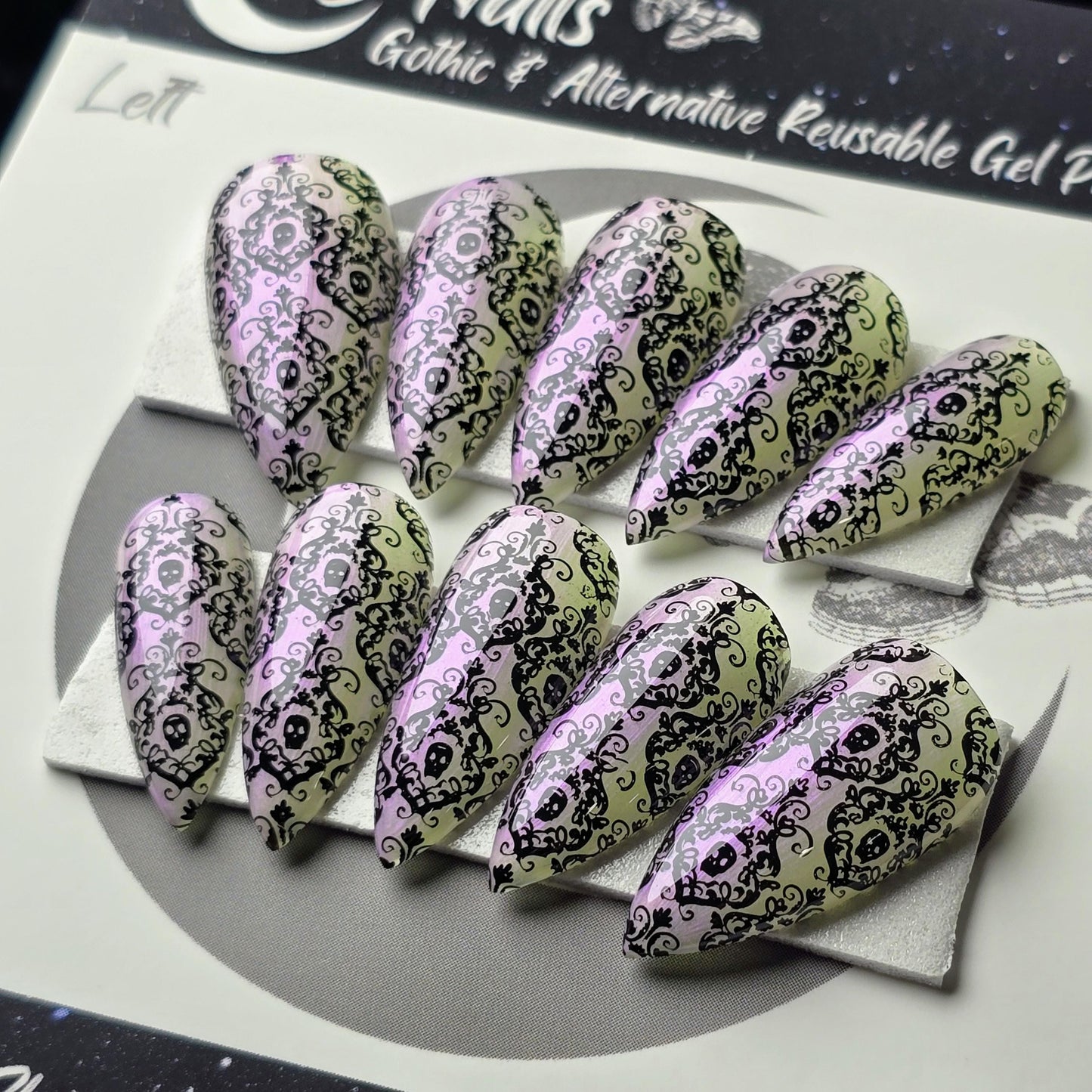 Skull Damask