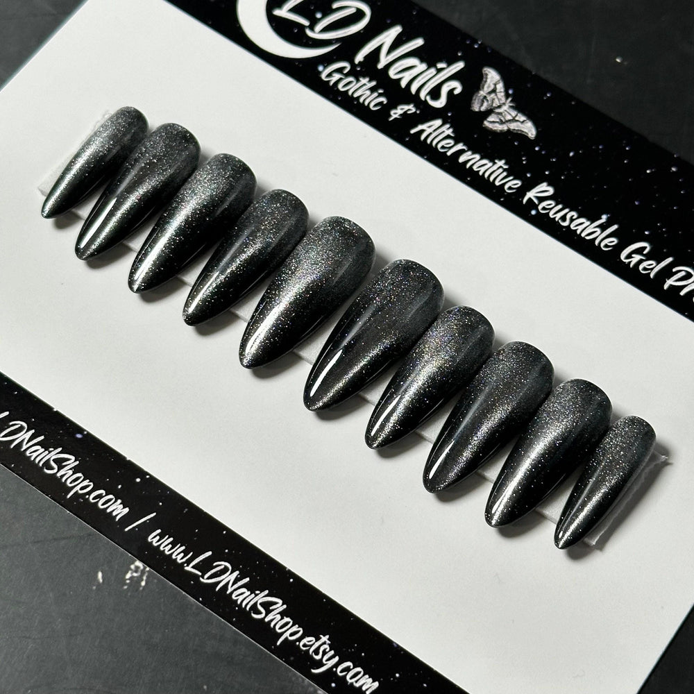 
                      
                        Super Cat Eye
                      
                    