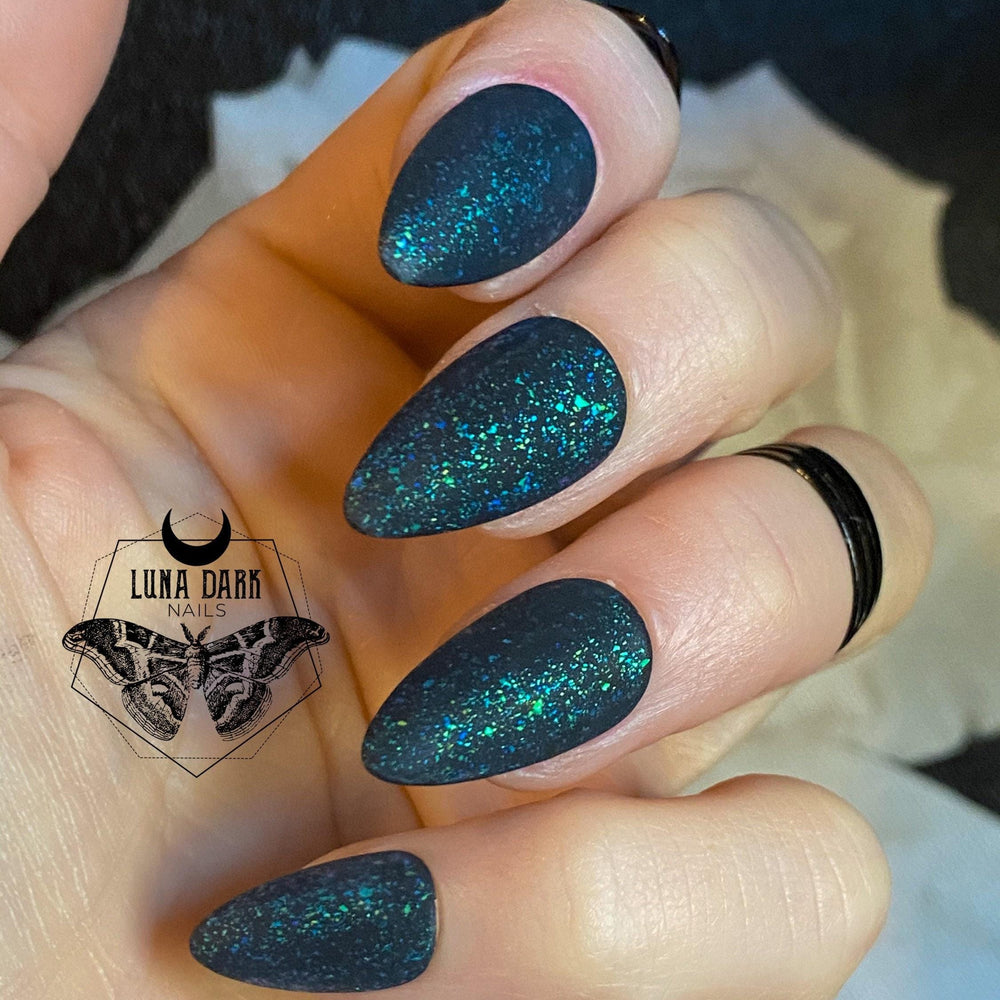 
                      
                        Frosted Emerald
                      
                    