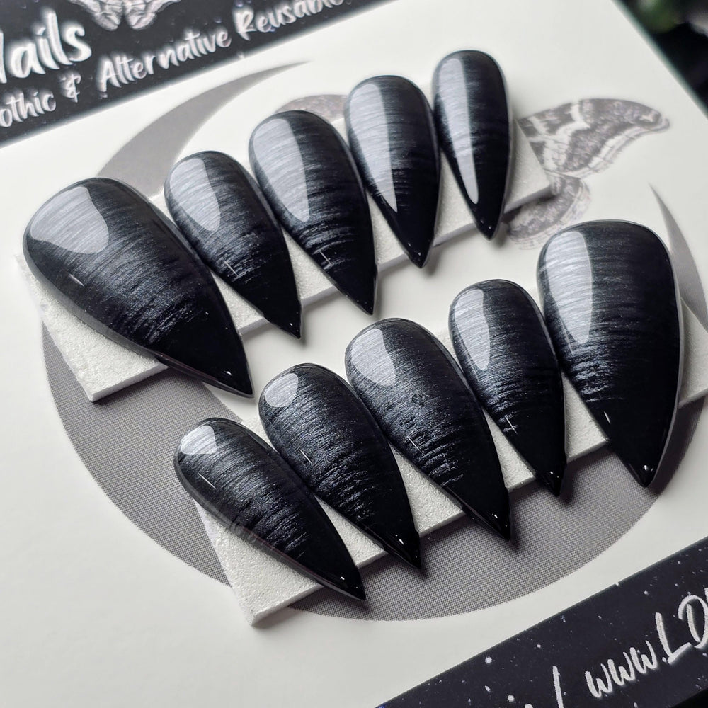 
                      
                        Talons
                      
                    