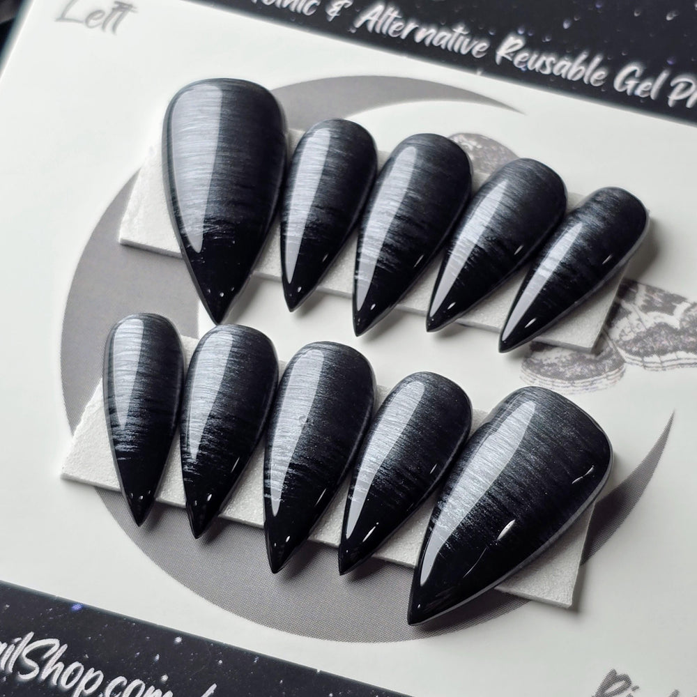 
                      
                        Talons
                      
                    