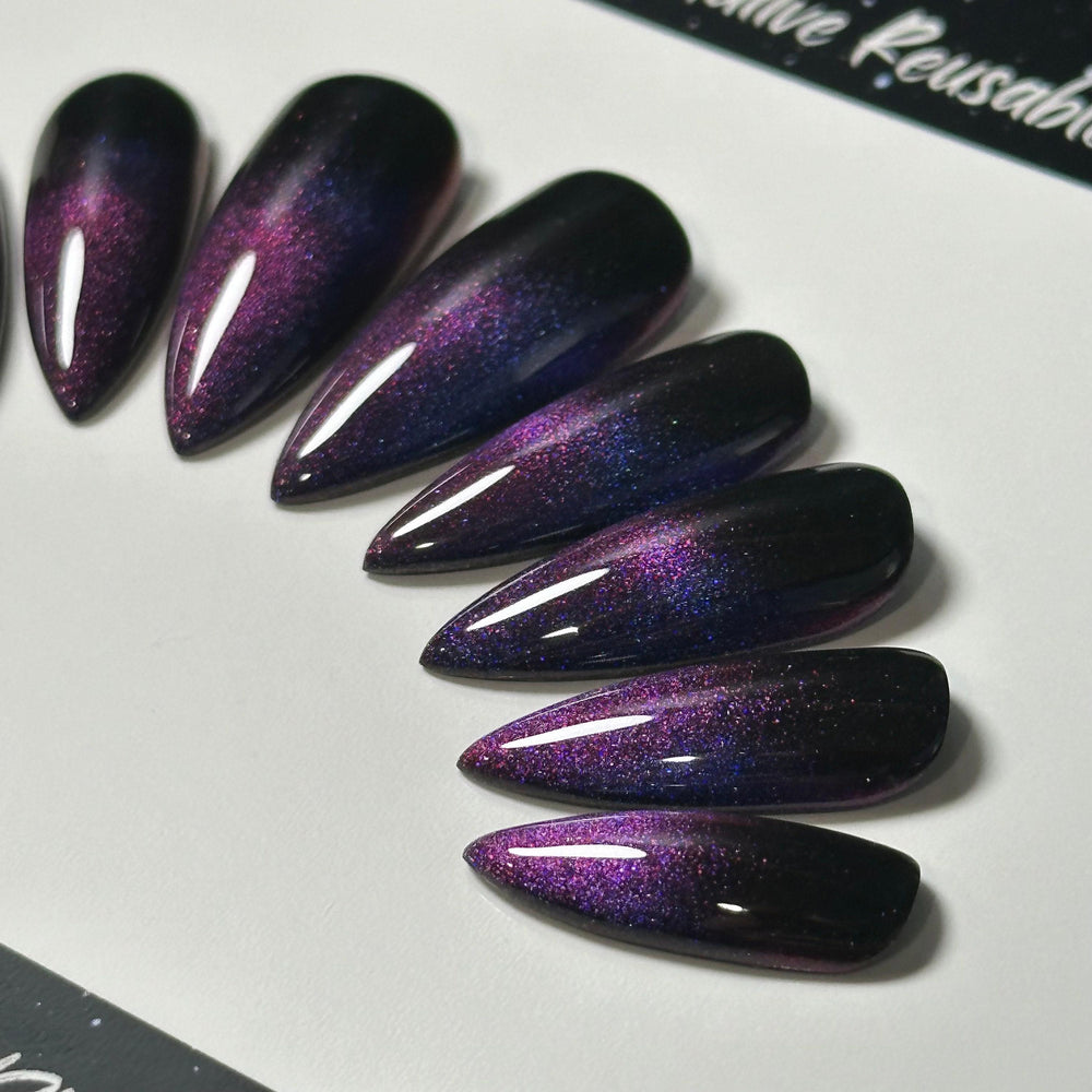 
                      
                        Cat Eye French Ombré
                      
                    