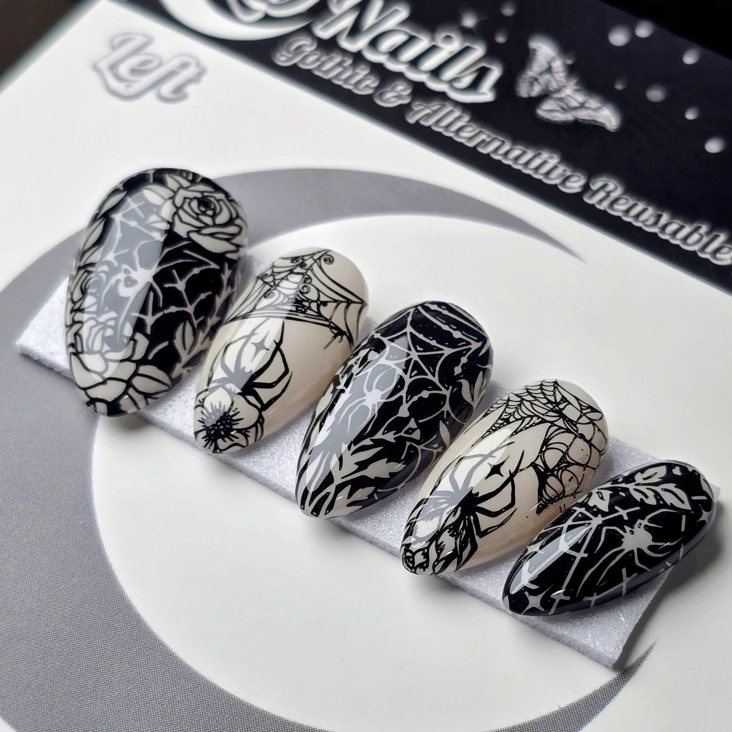 Widow's Garden, Gothic Halloween Press On Nails, Witchy Spider Nails, Glow in the Dark Press Ons
