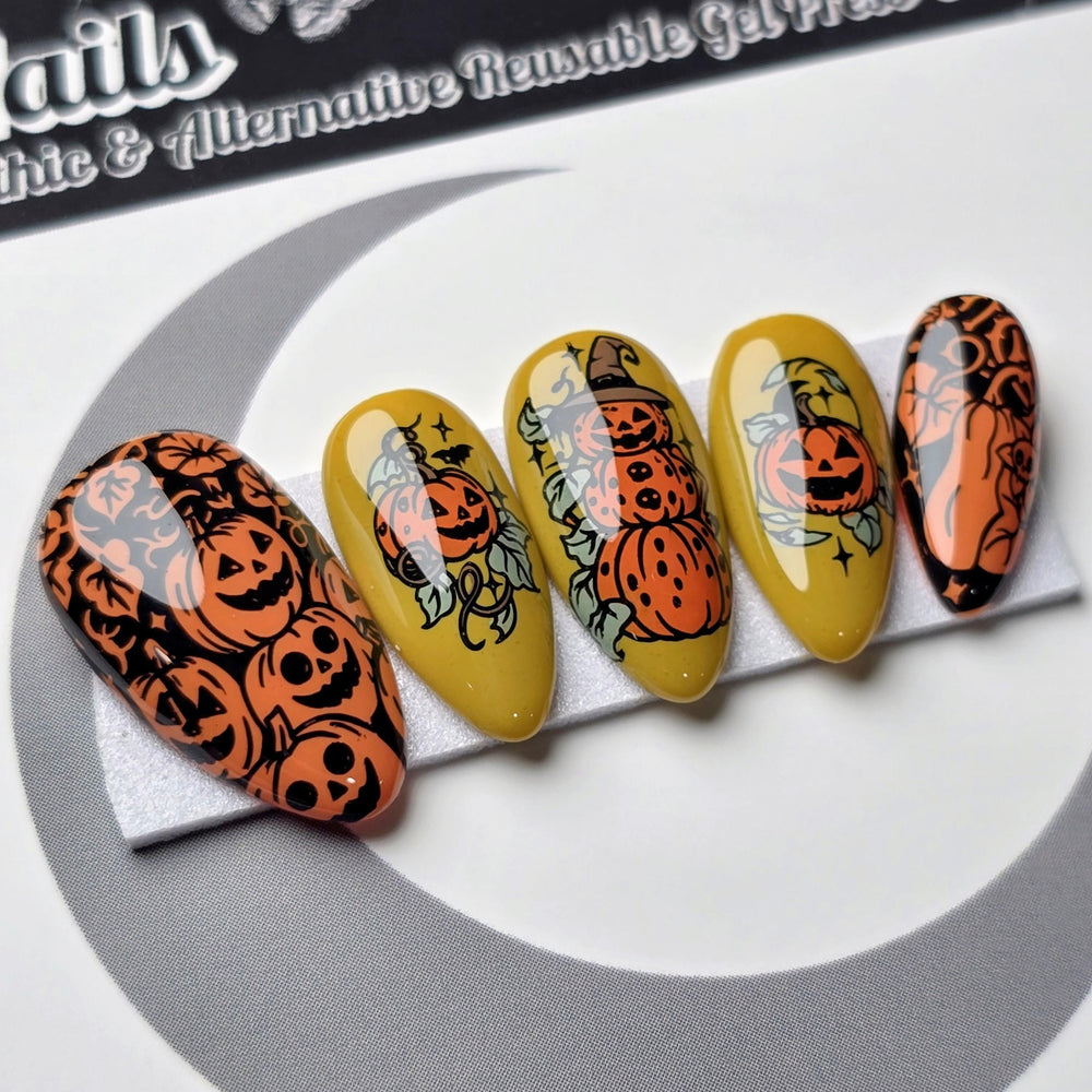 
                      
                        Jack-O' Garden, Gothic Halloween Jackolantern Press On Nails, Goth Spooky Pumpkin Nails, Orange and Black Press Ons
                      
                    