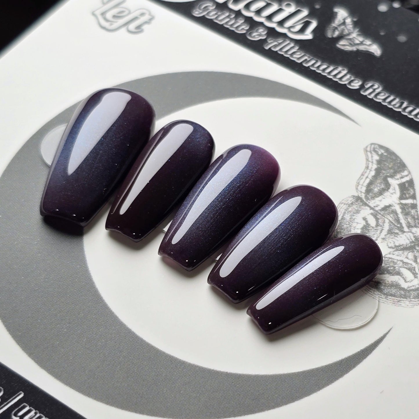 Bruised Eclipse Cat Eye Press Ons, Brown to Blue Magnetic Gel, Gothic Cat Eye Nails, Dark Shimmer Gel Polish, Alternative Nail Set