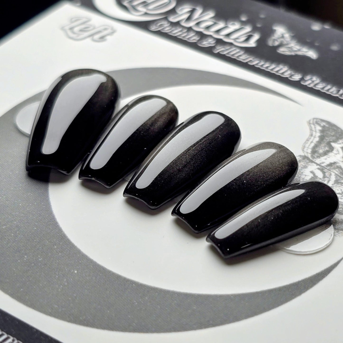 Grave Silk Cat Eye Press On Nails, Black Magnetic Nails, Gothic Press Ons, Dark Shimmer Nails, Handmade Luxury Nails