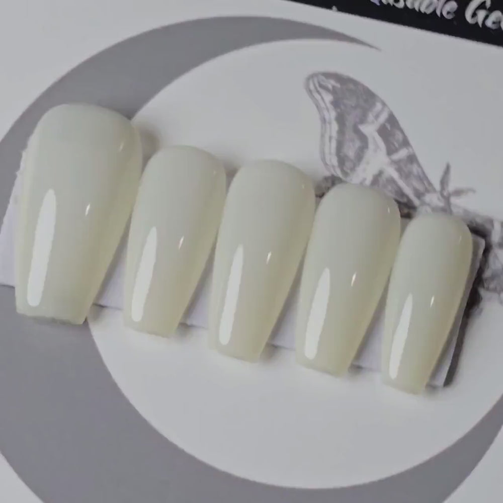 
                      
                        Load and play video in Gallery viewer, Milky White, Sheer White Press On Nails, Simple Nails, Basic Nails, Witchy Nails, Gothic Nails, Minimalist Nails, Reusable False Nails
                      
                    