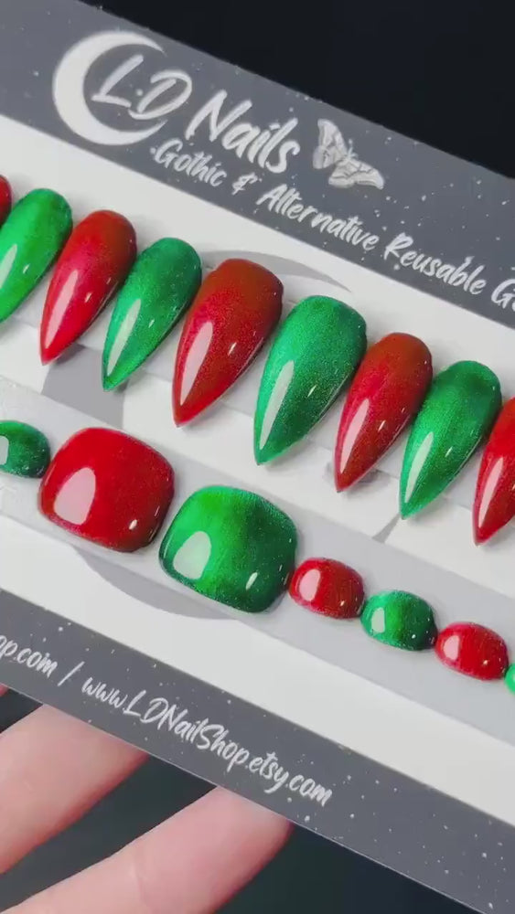 
                      
                        Load and play video in Gallery viewer, Après Christmas Glass Bundle, Christmas Nails,  Toe Press Ons, Matching Winter Press On Set, Goth Nails, Witchy Nails, Reusable False Nails
                      
                    