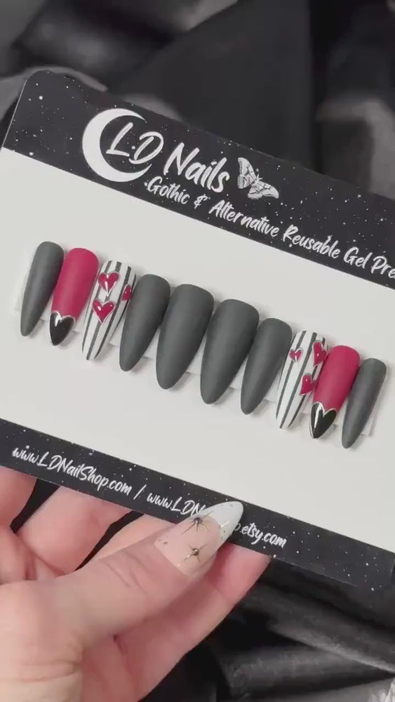 
                      
                        Load and play video in Gallery viewer, Crimson Crush, Valentine’s Day Press On Nails, Red and Black 3D Heart, Alternative Nails, Witchy Nails, Goth Press Ons, Reusable False Nails
                      
                    