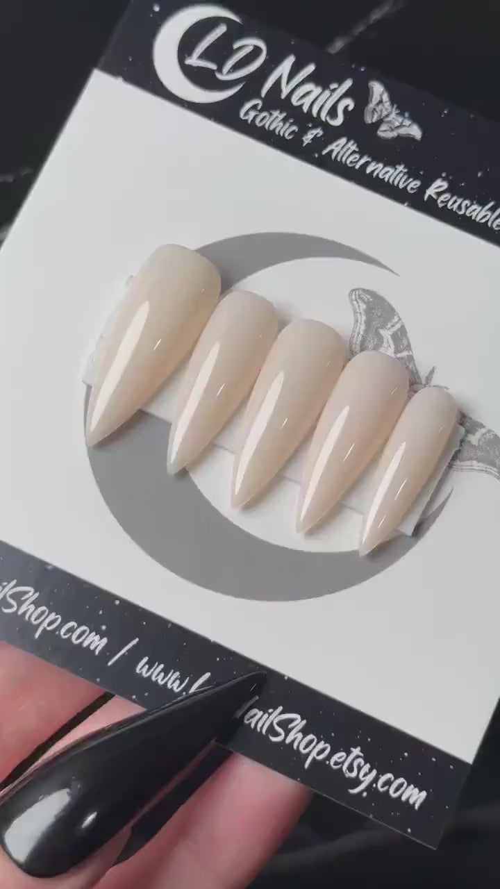 Pearly Press On Nails, Sheer Nude Nails, Basic Nails, Witchy Nails, Gothic Nails, Minimalist Nails, Reusable False Nails