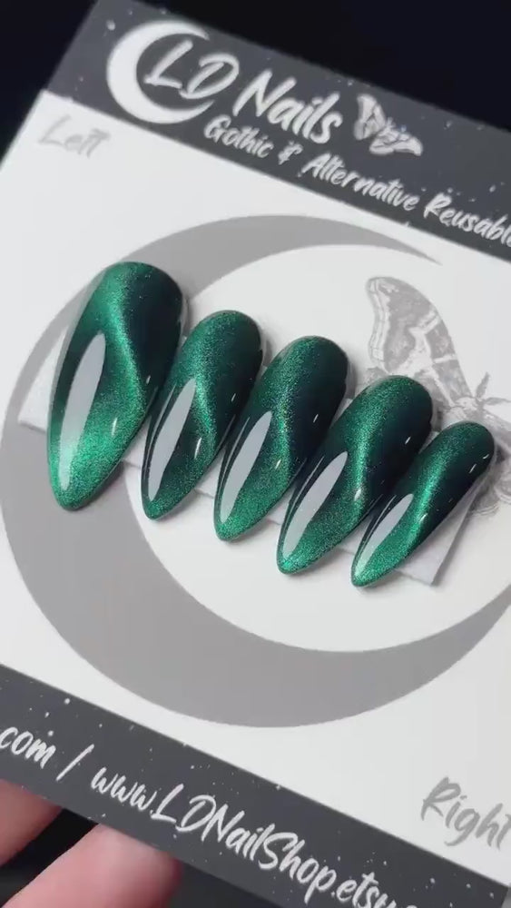 
                      
                        Load and play video in Gallery viewer, Emerald Cat Eye, Press On Nails, Colour Shift Nails, Cosplay Nails, Gothic Press Ons, Witchy Nails, Reusable False Nails, Alternative Nail
                      
                    