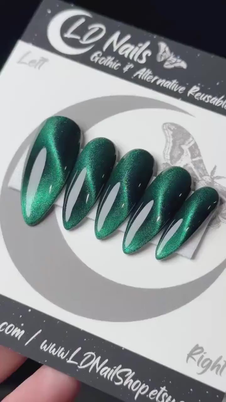 Emerald Cat Eye, Press On Nails, Colour Shift Nails, Cosplay Nails, Gothic Press Ons, Witchy Nails, Reusable False Nails, Alternative Nail