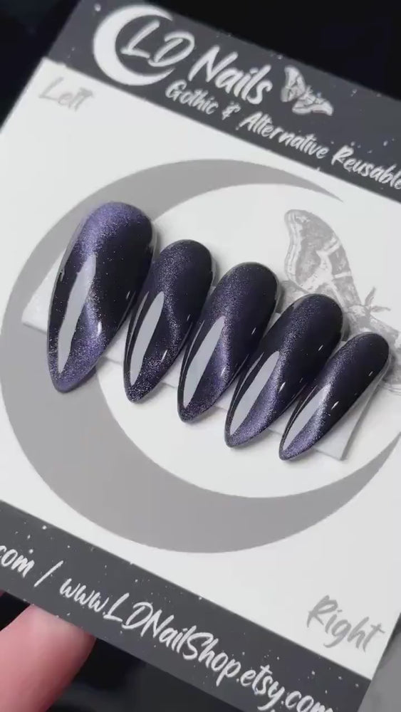 
                      
                        Load and play video in Gallery viewer, Midnight Cat Eye, Press On Nails, Colour Shift Nails, Cosplay Nails, Gothic Press Ons, Witchy Nails, Reusable False Nails, Alternative Nail
                      
                    