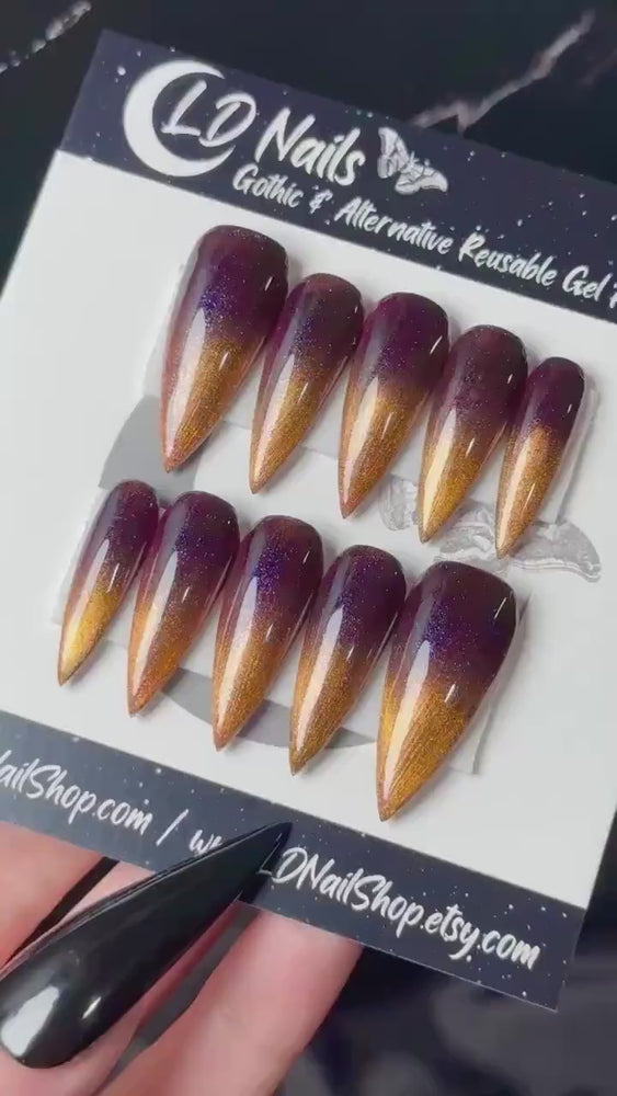 
                      
                        Load and play video in Gallery viewer, Halloween Cat Eye Ombré, Spooky Colour Shift Nails, Press On Nails, Gothic Press Ons, Witchy Nails, Reusable False Nails, Alternative Nails
                      
                    